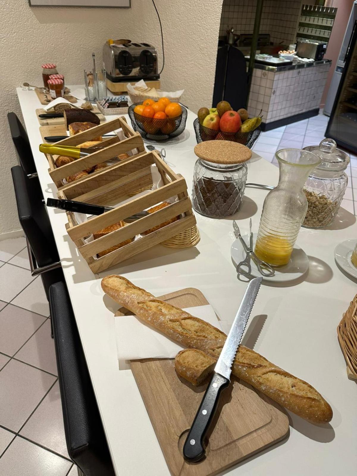 LOGIS Hotel l'Escargotière Dijon Sud - Chenôve Esterno foto