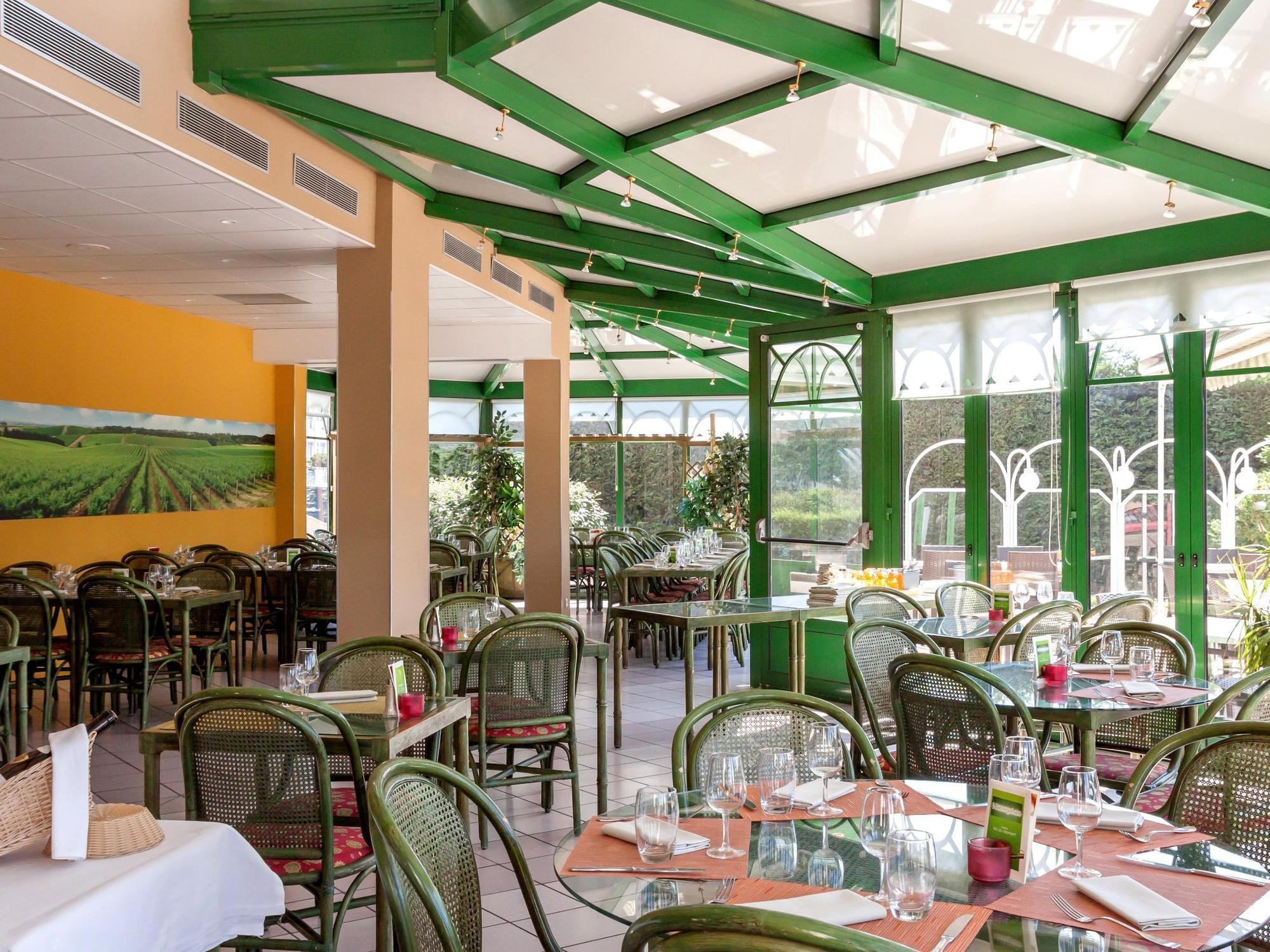 LOGIS Hotel l'Escargotière Dijon Sud - Chenôve Esterno foto