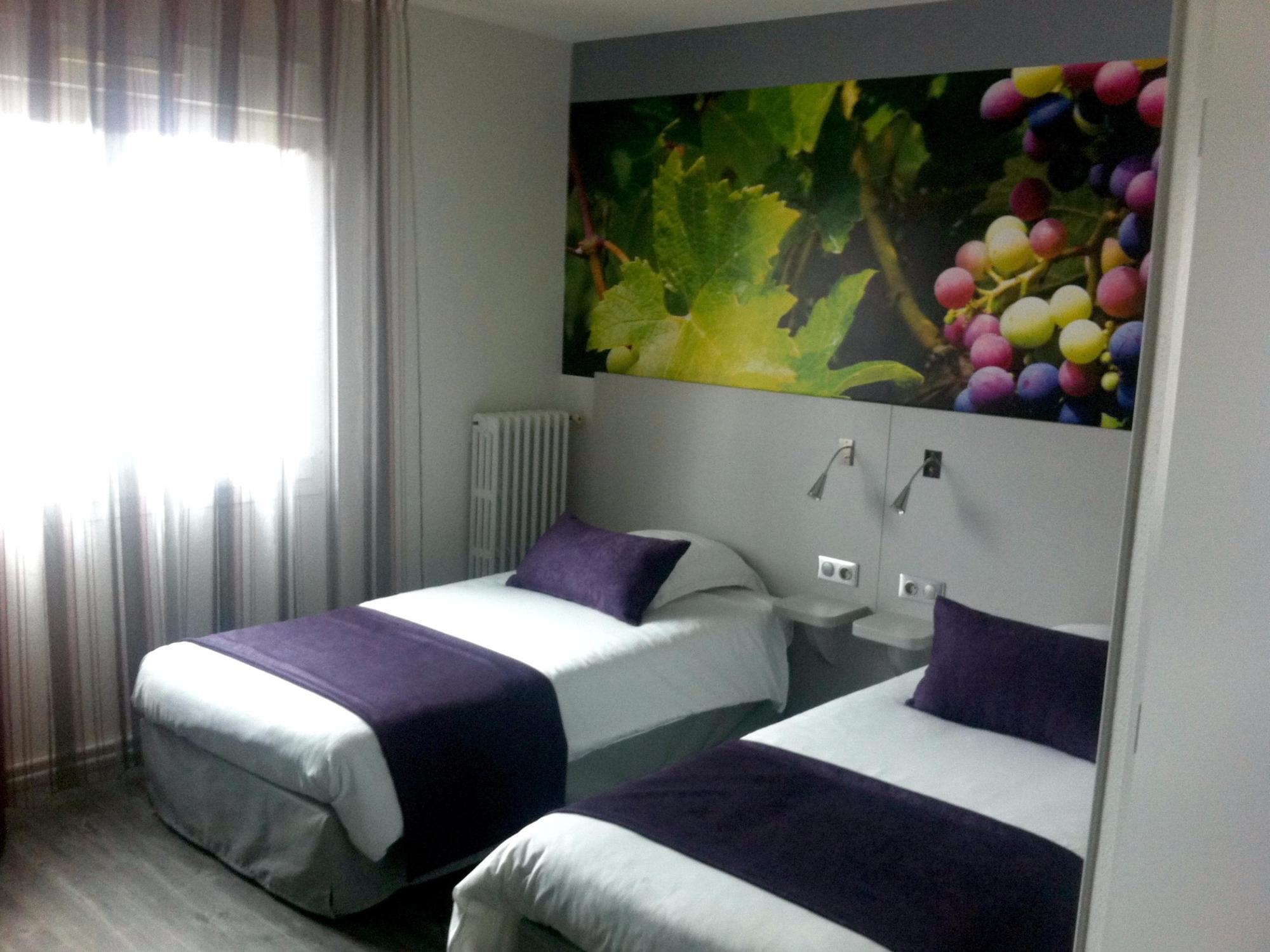 LOGIS Hotel l'Escargotière Dijon Sud - Chenôve Esterno foto